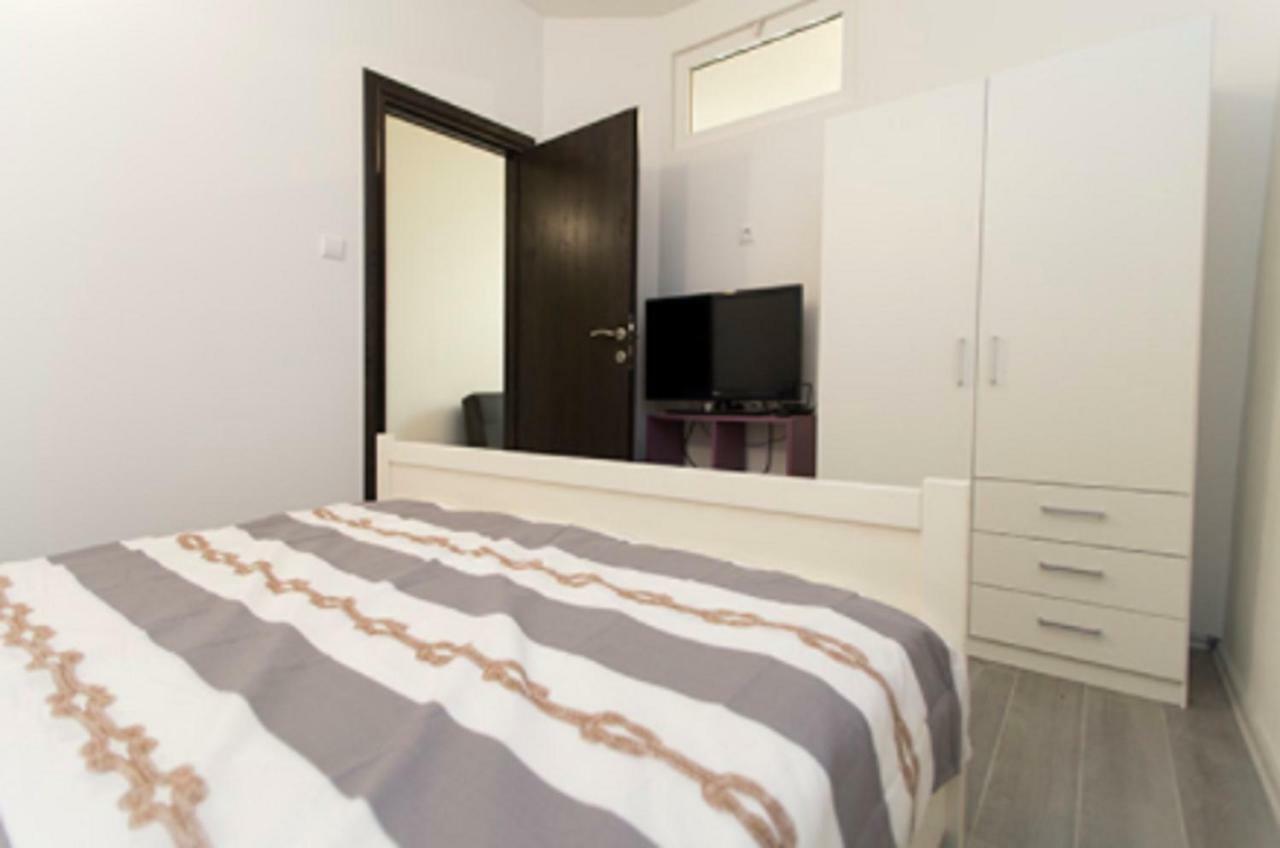 Apartments Kk Celina Exteriér fotografie