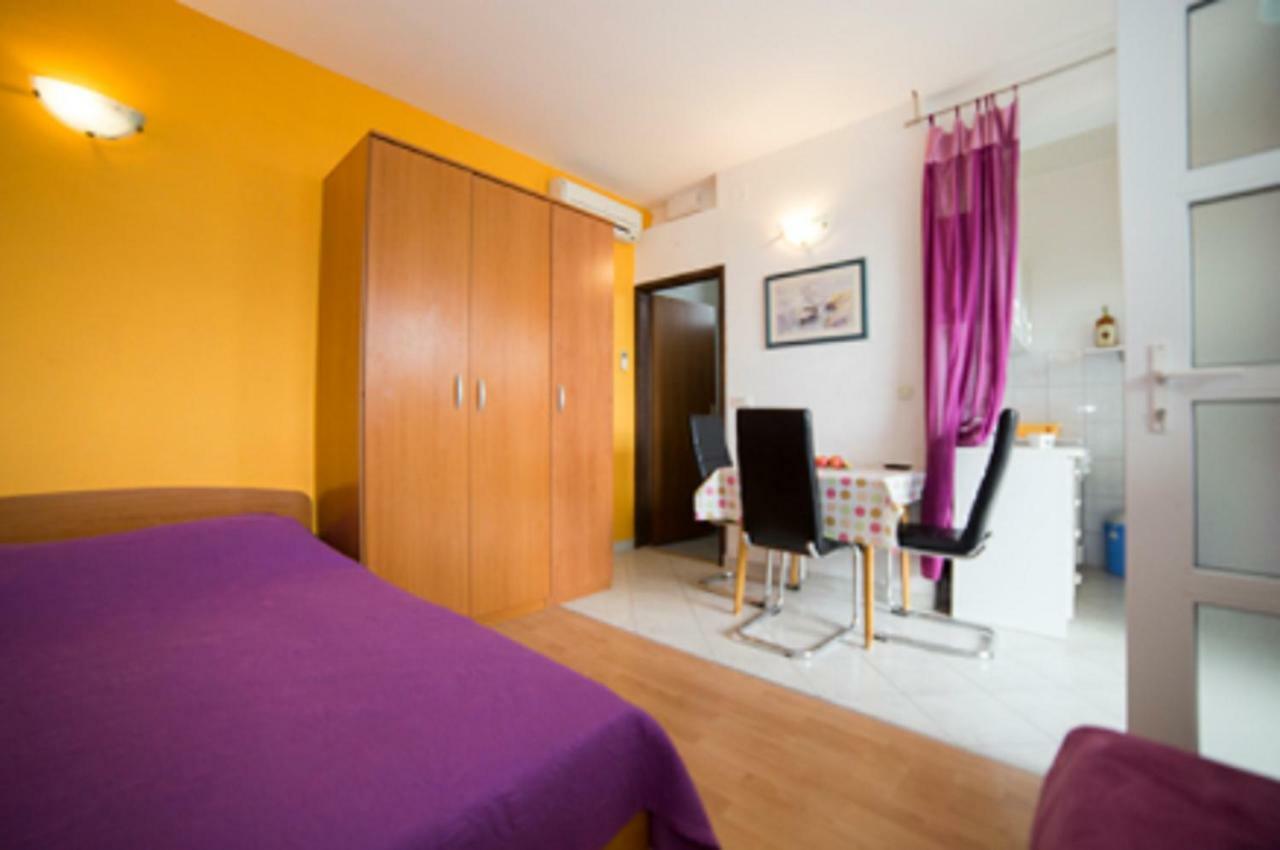 Apartments Kk Celina Exteriér fotografie