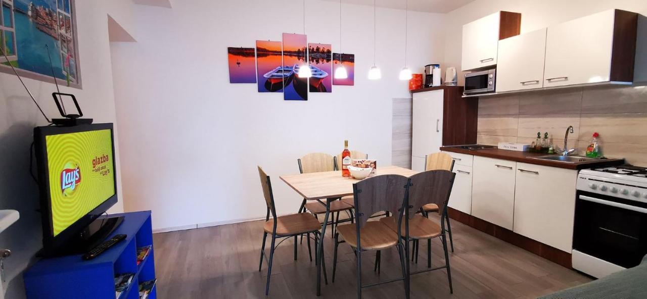 Apartments Kk Celina Exteriér fotografie